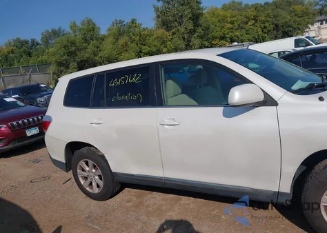 2012 Toyota Highlander Se из США, поврежденный, VIN 5TDBK3EH0CS123558